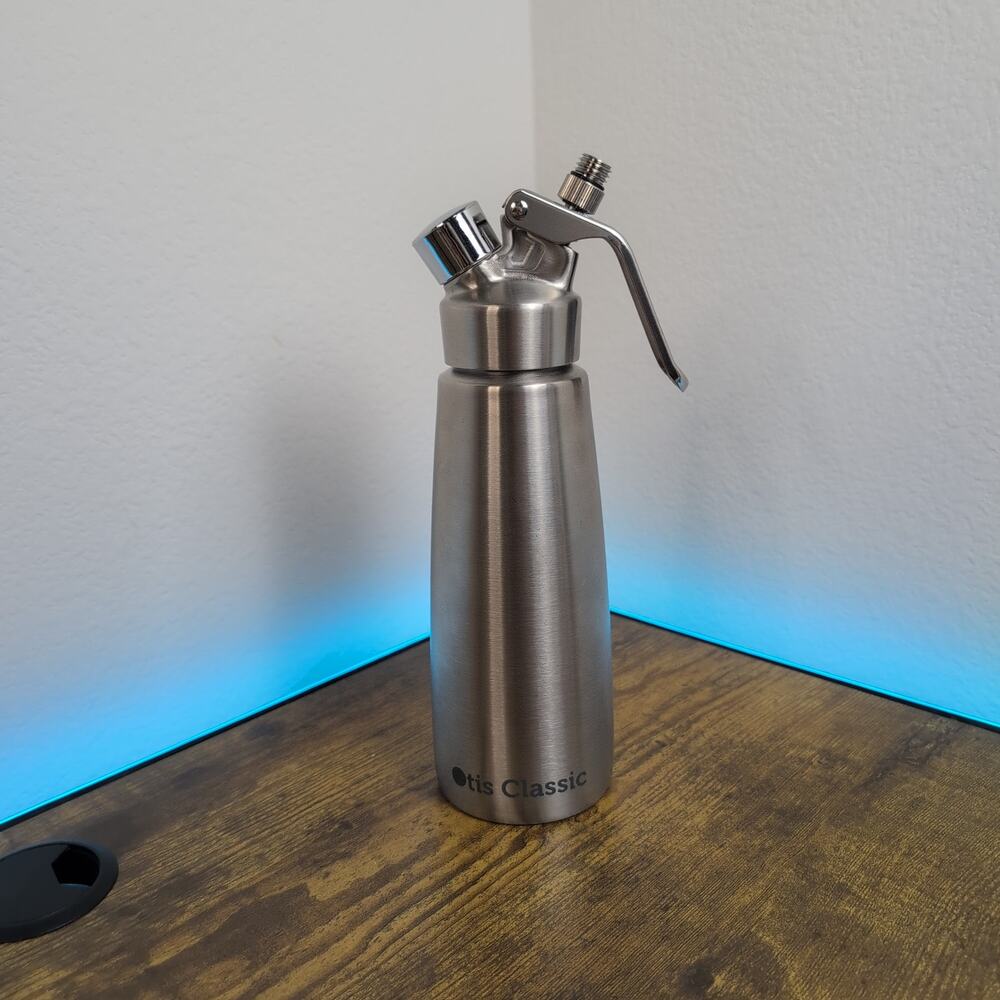 Otis Classic 304 Stainless Steel Whipped Cream Dispenser, 500ml